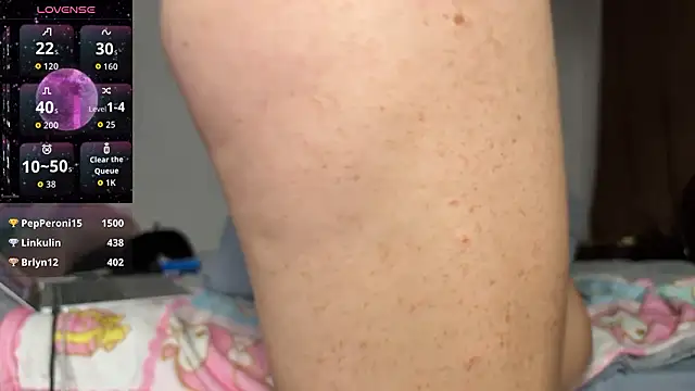 sexylittlefriend's cam snapshot