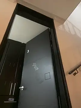 ISIS17_EF's cam snapshot