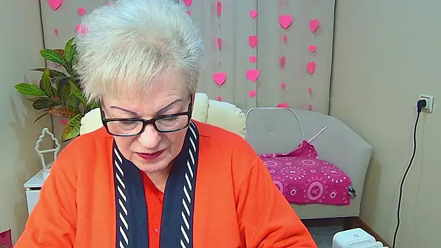 KayleSmoll's cam snapshot