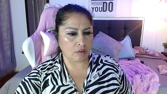 Keyla01_'s cam snapshot