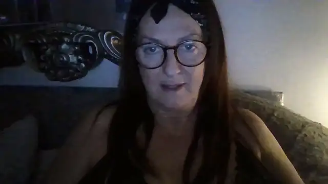 Tillieuk live sex cam