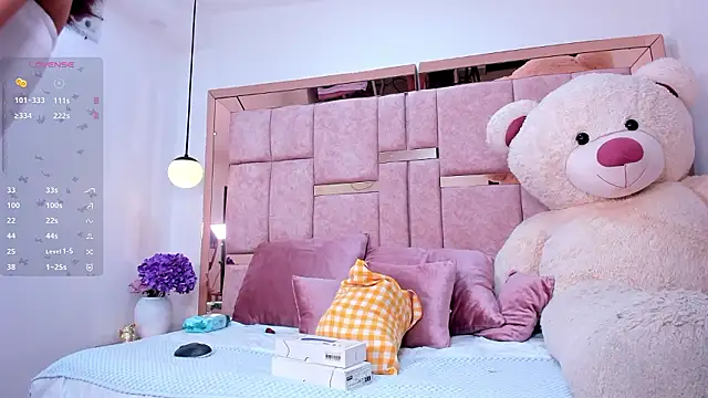 emily_daarell live sex cam