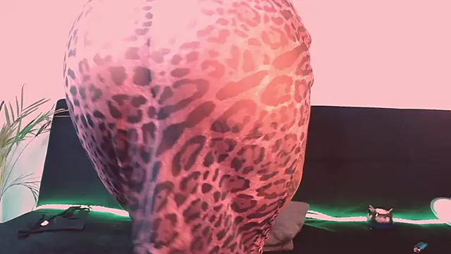 juliieta_liveee's cam snapshot