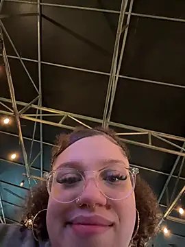 QueenNuttCollector live sex cam