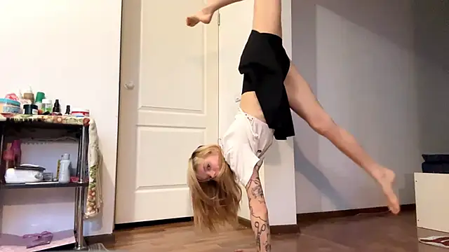 Tiffany_Muse's cam snapshot