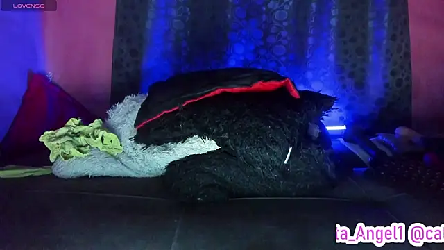 Cata-angel's cam snapshot