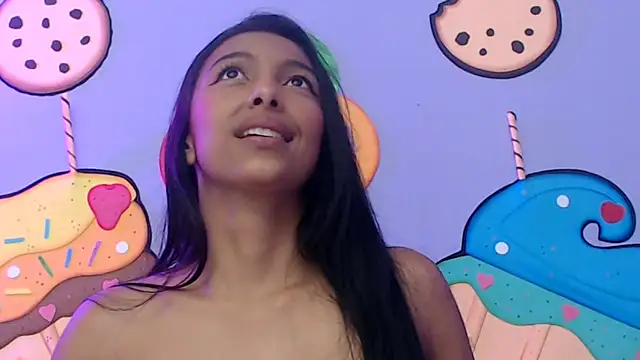 skinnysexzara18's cam snapshot