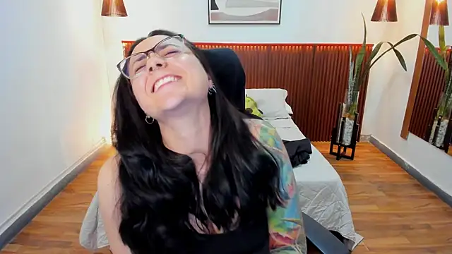 KatherineBond's cam snapshot