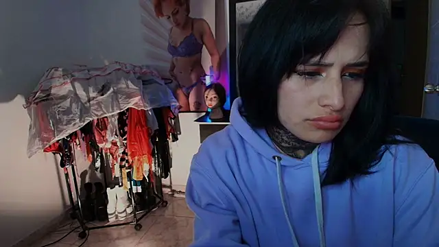 TinnaDawsom live sex cam