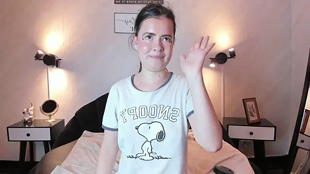 DoveMullerr2's cam snapshot