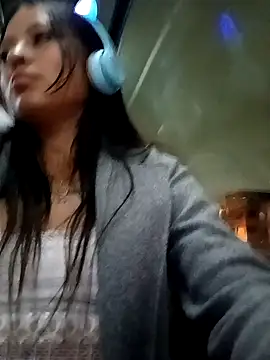 LunaHot_777 live sex cam