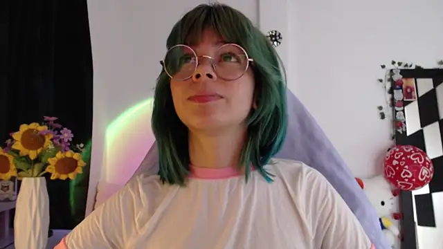 YUKII-UWU's cam snapshot