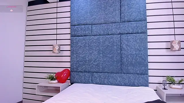 SilvanaDuran's cam snapshot