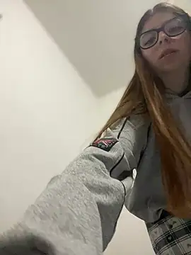Cloew_Marz live sex cam