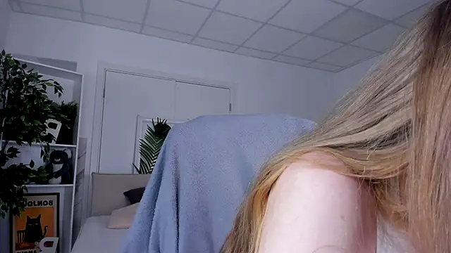 MiaMews's cam snapshot