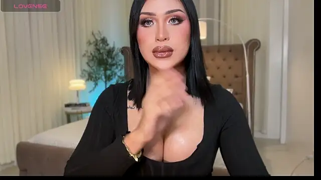 Your_Majesty_Tyra live sex cam