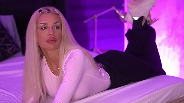 Candy_Ivy's cam snapshot