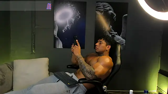 bradley_smith live sex cam