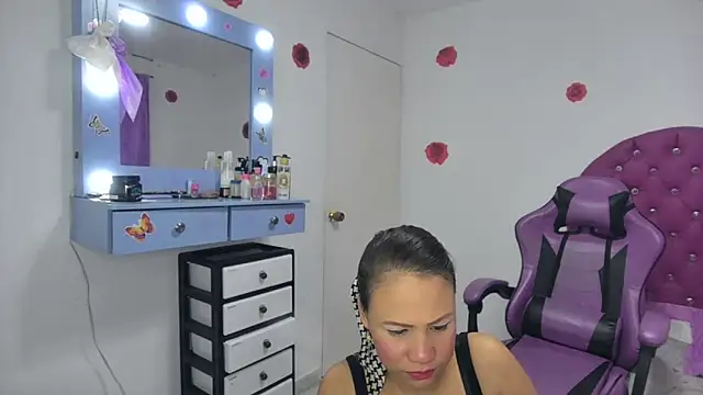 soffy_rosses's cam snapshot