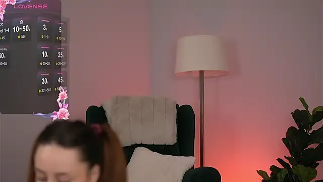 AuraM00n's cam snapshot