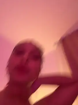 BabyyLiss's cam snapshot