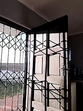 Achalugo18xxx's cam snapshot