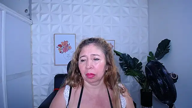 Valentinaa_mature's cam snapshot