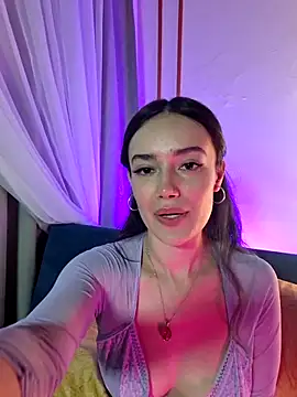 Kate_Amaretto_'s cam snapshot