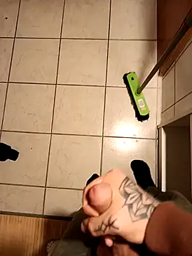 YoungDick25's cam snapshot