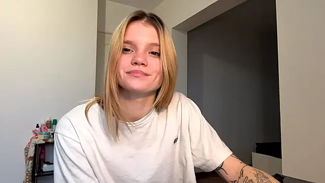 Tiffany_Muse's cam snapshot