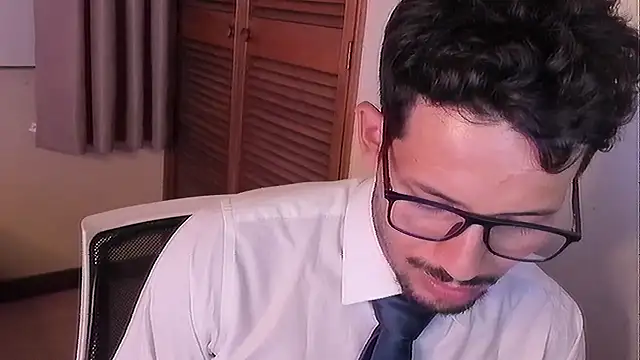 Nicholasrodrii live sex cam