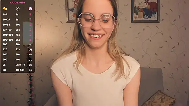 JoanBaggott live sex cam