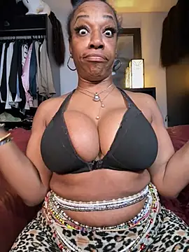 Kennady_Buxum_Goddess's cam snapshot