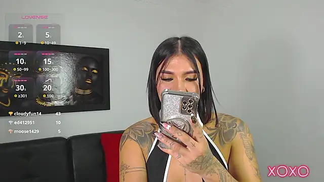 camila_hott69_'s cam snapshot