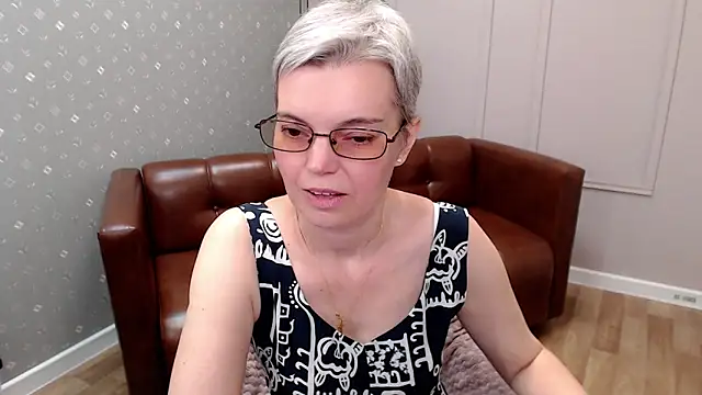 Cutie_Erikaa1's cam snapshot