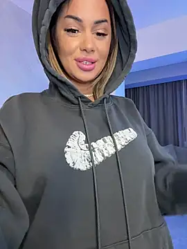 KirstieVegas live sex cam