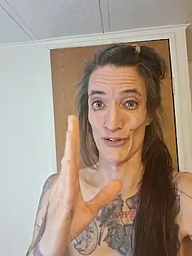 MaitressePomme3 live sex cam