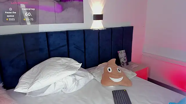 SharonLovee's cam snapshot