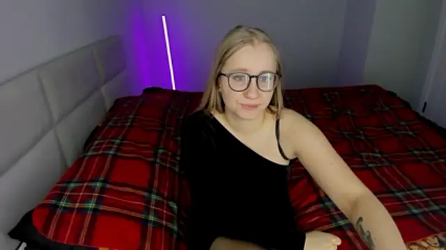 MilanaJune's cam snapshot