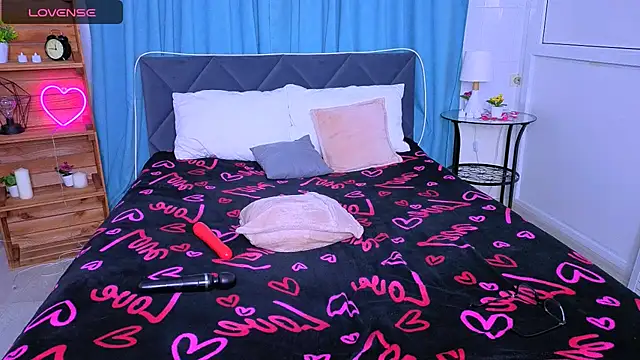 LucieHells's cam snapshot