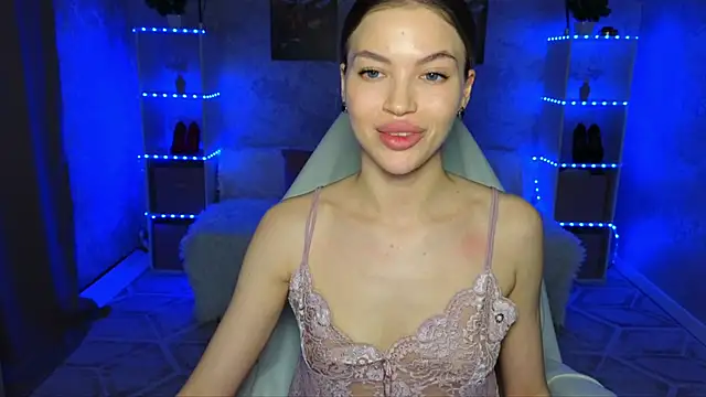 EmmyMills live sex cam