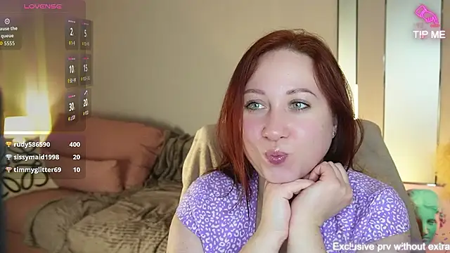 Kelly_Chrystal's cam snapshot