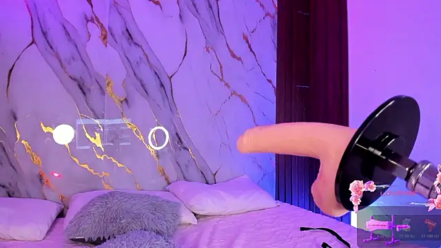 Mm0llylewis18's cam snapshot