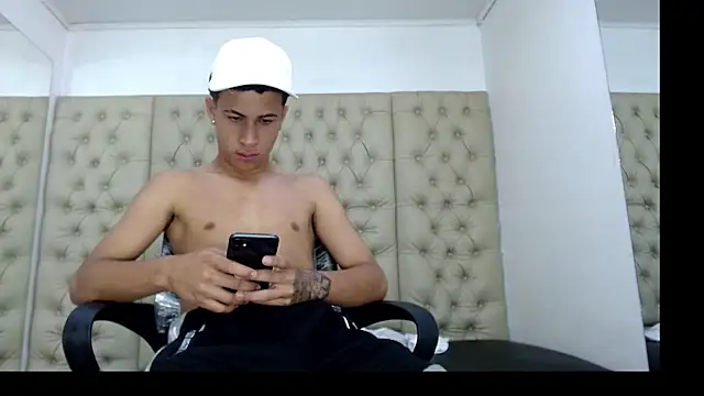 HollmanFronsh live sex cam