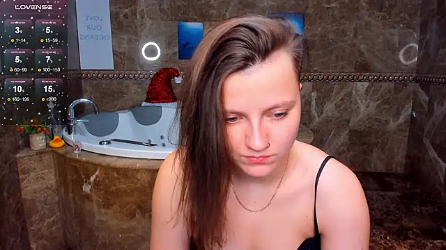 MelindaTin's cam snapshot