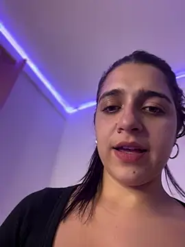 Alice777_'s cam snapshot