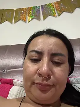 Abril_Luv live sex cam