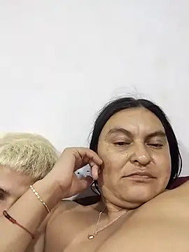 Horny-Mommy-Dirty live sex cam