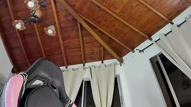 IsaFontanna live sex cam