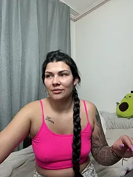 MiaKiittyy live sex cam